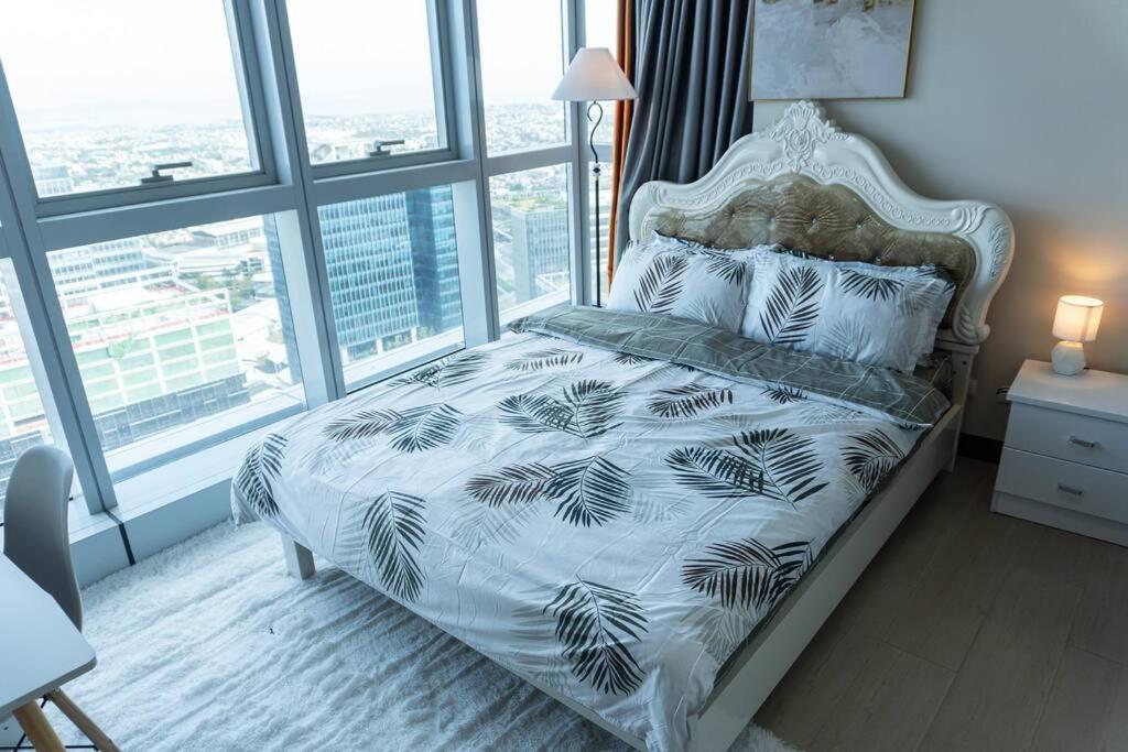 A2J Luxury 2Br Bgc Uptown Suite Near Uptown Mall Manila Dış mekan fotoğraf