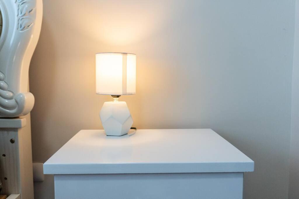 A2J Luxury 2Br Bgc Uptown Suite Near Uptown Mall Manila Dış mekan fotoğraf