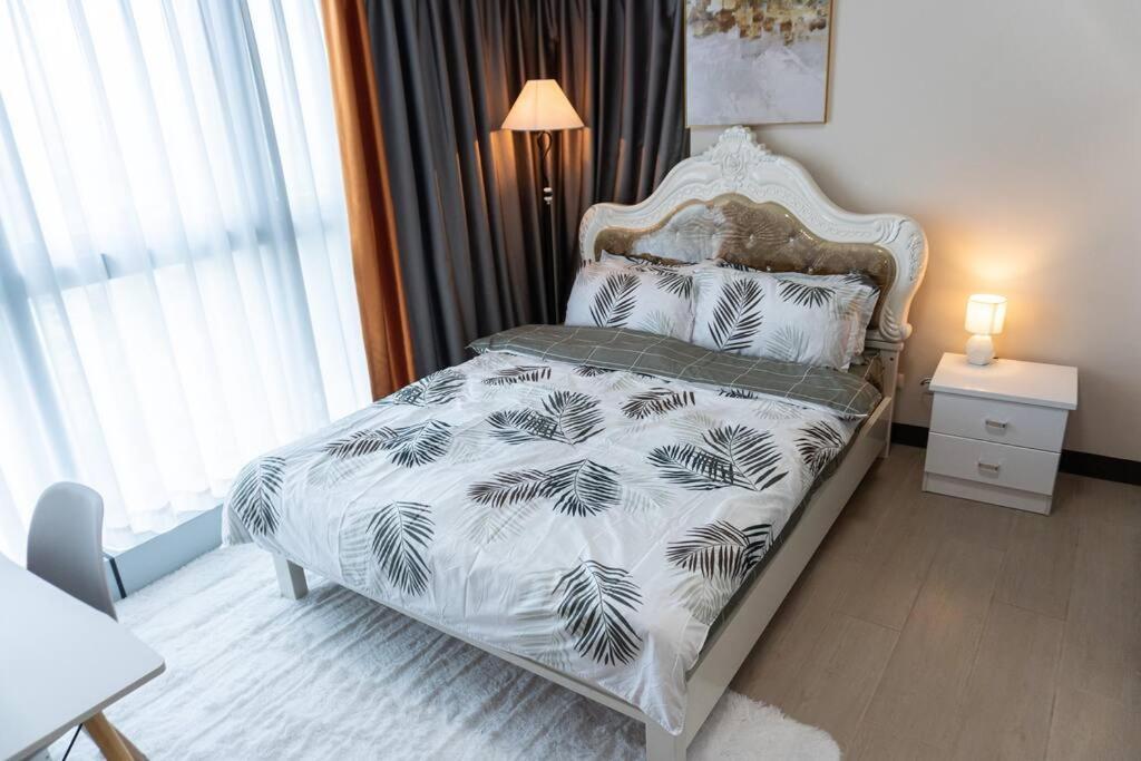 A2J Luxury 2Br Bgc Uptown Suite Near Uptown Mall Manila Dış mekan fotoğraf