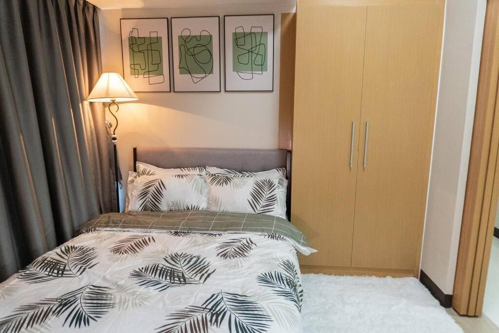 A2J Luxury 2Br Bgc Uptown Suite Near Uptown Mall Manila Dış mekan fotoğraf